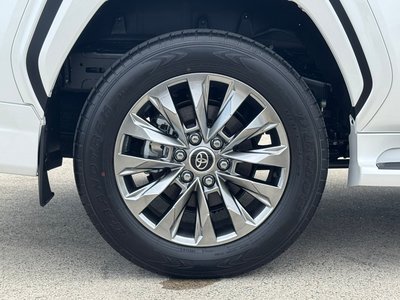 صورة مصغرة 40 لـ 2026 Toyota LAND CRUISER 300