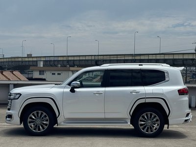 صورة مصغرة 19 لـ 2026 Toyota LAND CRUISER 300