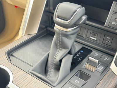 صورة مصغرة 63 لـ 2026 Toyota LAND CRUISER 300