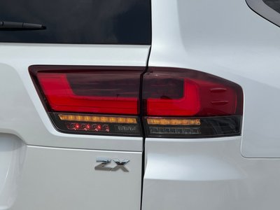 صورة مصغرة 36 لـ 2026 Toyota LAND CRUISER 300