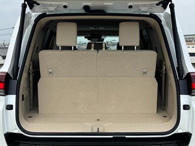 صورة مصغرة 74 لـ 2026 Toyota LAND CRUISER 300