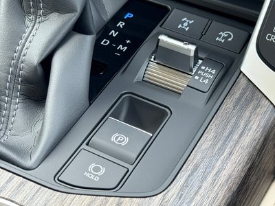 صورة مصغرة 64 لـ 2026 Toyota LAND CRUISER 300