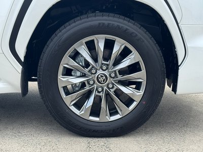 صورة مصغرة 41 لـ 2026 Toyota LAND CRUISER 300