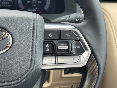 صورة مصغرة 54 لـ 2026 Toyota LAND CRUISER 300