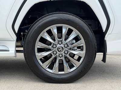 صورة مصغرة 39 لـ 2026 Toyota LAND CRUISER 300