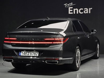 2021 Genesis G90 — фото 4