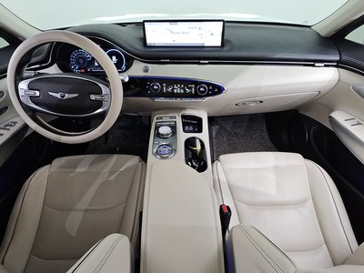 صورة 5 لـ 2021 Genesis GV70