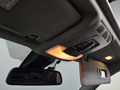 2016 BMW 3 SERIES — миниатюра 18