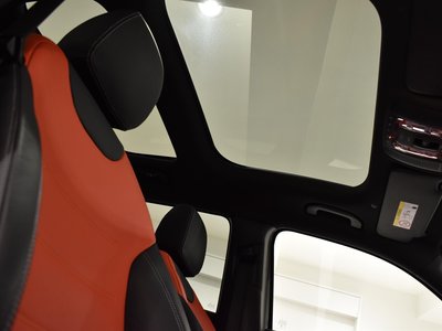 MERCEDES-BENZ GLB - 10