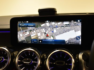 MERCEDES-BENZ GLB - 6