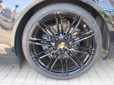 PORSCHE 911 - 6