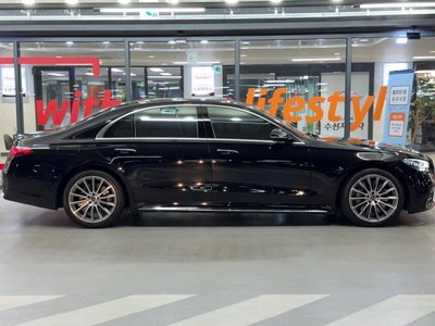 2022 Mercedes-BENZ S-CLASS photo 2