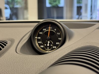 2020 Porsche 718 — миниатюра 12