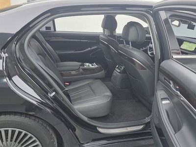 2020 Genesis G90 缩略图 11
