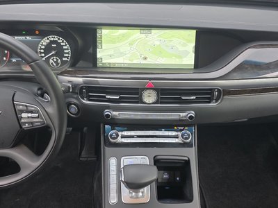2020 Genesis G90 缩略图 14