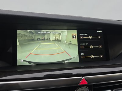 2020 Genesis G90 缩略图 15