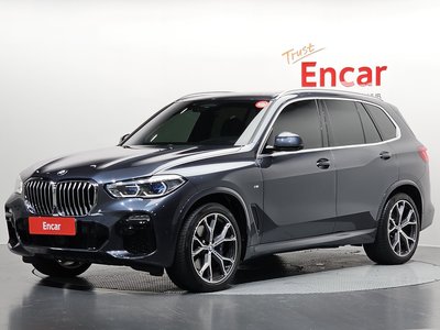صورة 1 لـ 2021 BMW X5