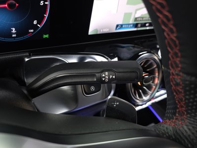 MERCEDES-BENZ GLB - 9