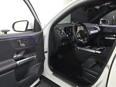 MERCEDES-BENZ GLB - 10