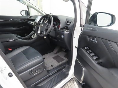 صورة 9 لـ 2022 Toyota ALPHARD