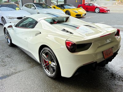 2017 Ferrari 488 SPIDER photo 14