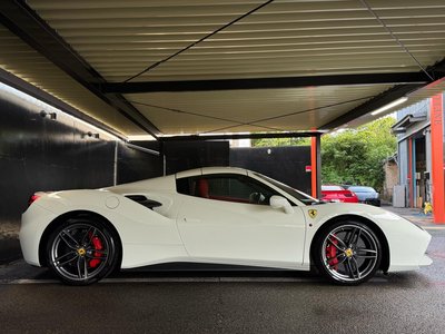 2017 Ferrari 488 SPIDER photo 9