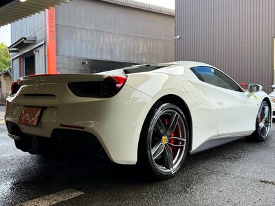 2017 Ferrari 488 SPIDER photo 4