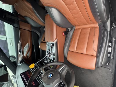 BMW 8 SERIES - 4