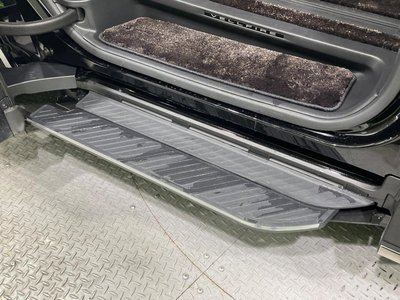 TOYOTA VELLFIRE - 4