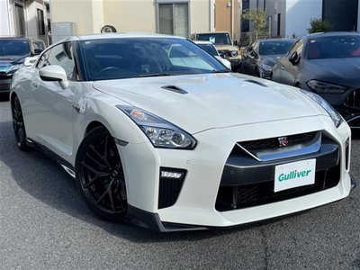 NISSAN GT-R