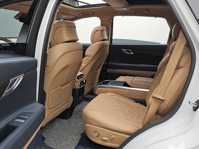 2023 Genesis GV80 — миниатюра 17