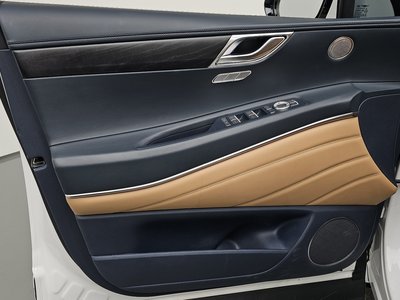 2023 Genesis GV80 — миниатюра 15