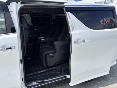 TOYOTA ALPHARD - 8