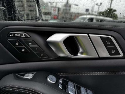 2023 BMW X7 缩略图 21