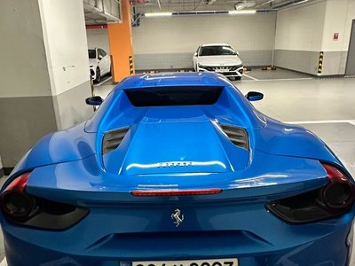 FERRARI 488 - 3