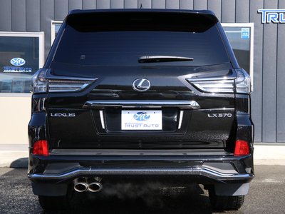 LEXUS LX - 7