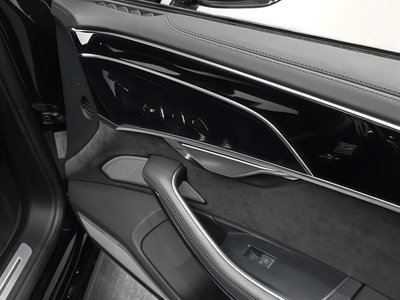 2021 AUDI A8 — миниатюра 14