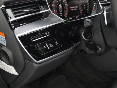 2021 AUDI A8 — миниатюра 43