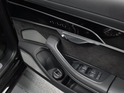 2021 AUDI A8 — миниатюра 39