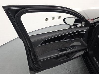 2021 AUDI A8 — миниатюра 45