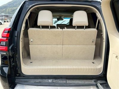 TOYOTA LAND CRUISER PRADO - 7