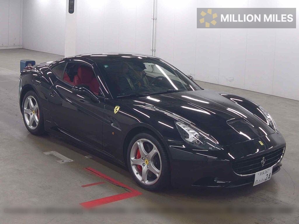 FERRARI CALIFORNIA - View 1