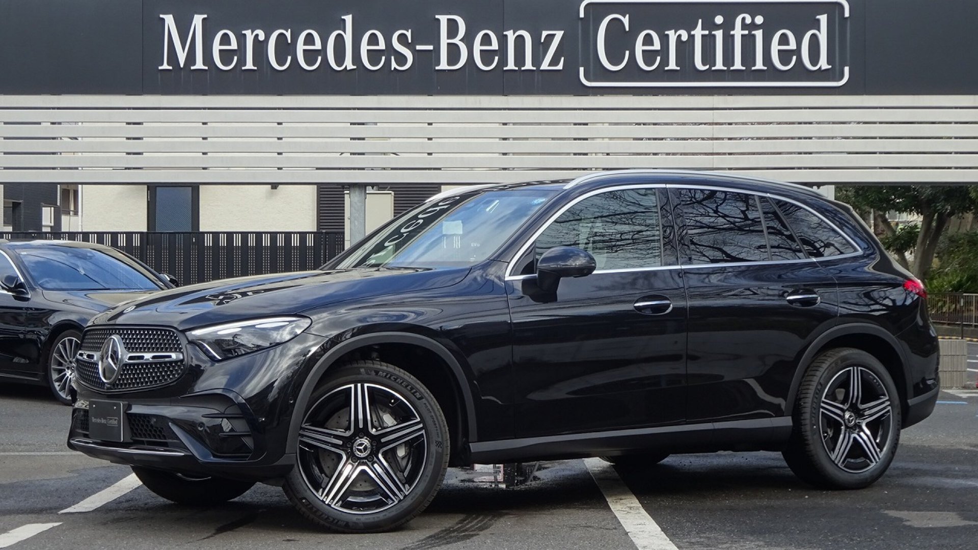 MERCEDES-BENZ GLC - View 1