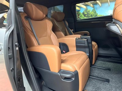 TOYOTA VELLFIRE - 10