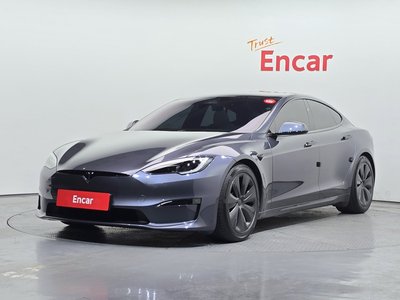 TESLA MODEL S - 1