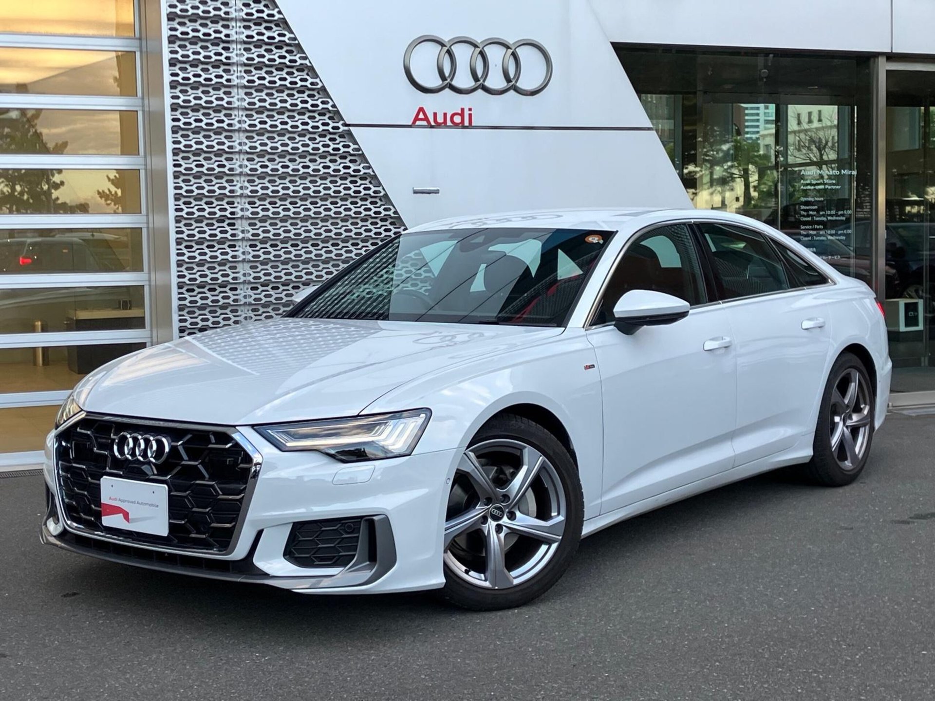 AUDI A6 - View 1