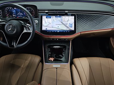 MERCEDES-BENZ E-CLASS - 5