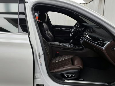 صورة مصغرة 11 لـ 2020 BMW 7 SERIES
