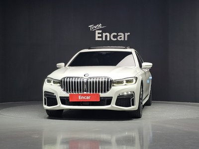 BMW 7 SERIES - 2