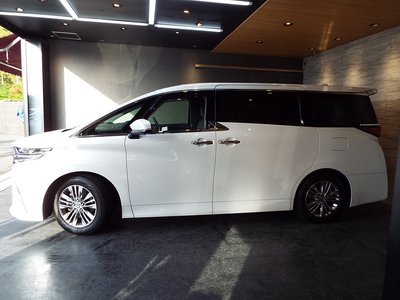TOYOTA ALPHARD - 2